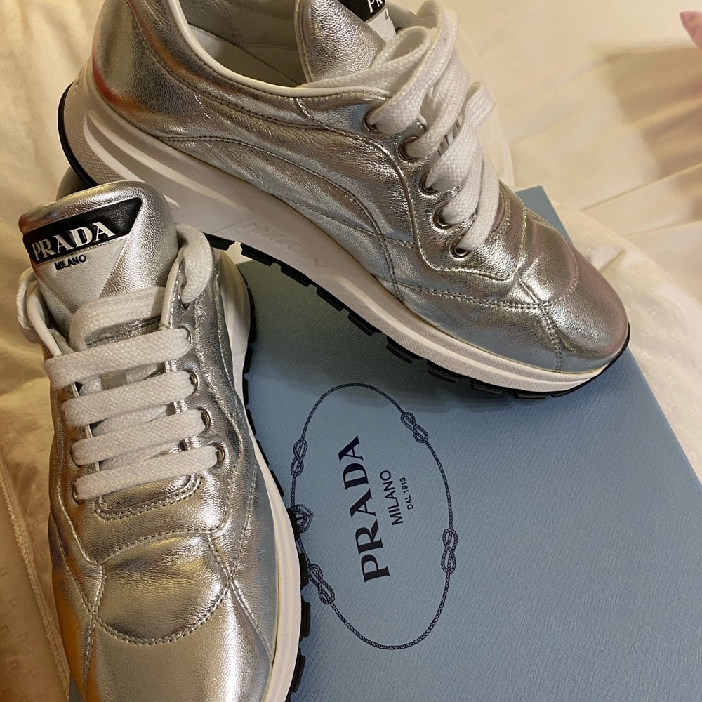 Prada sneaker